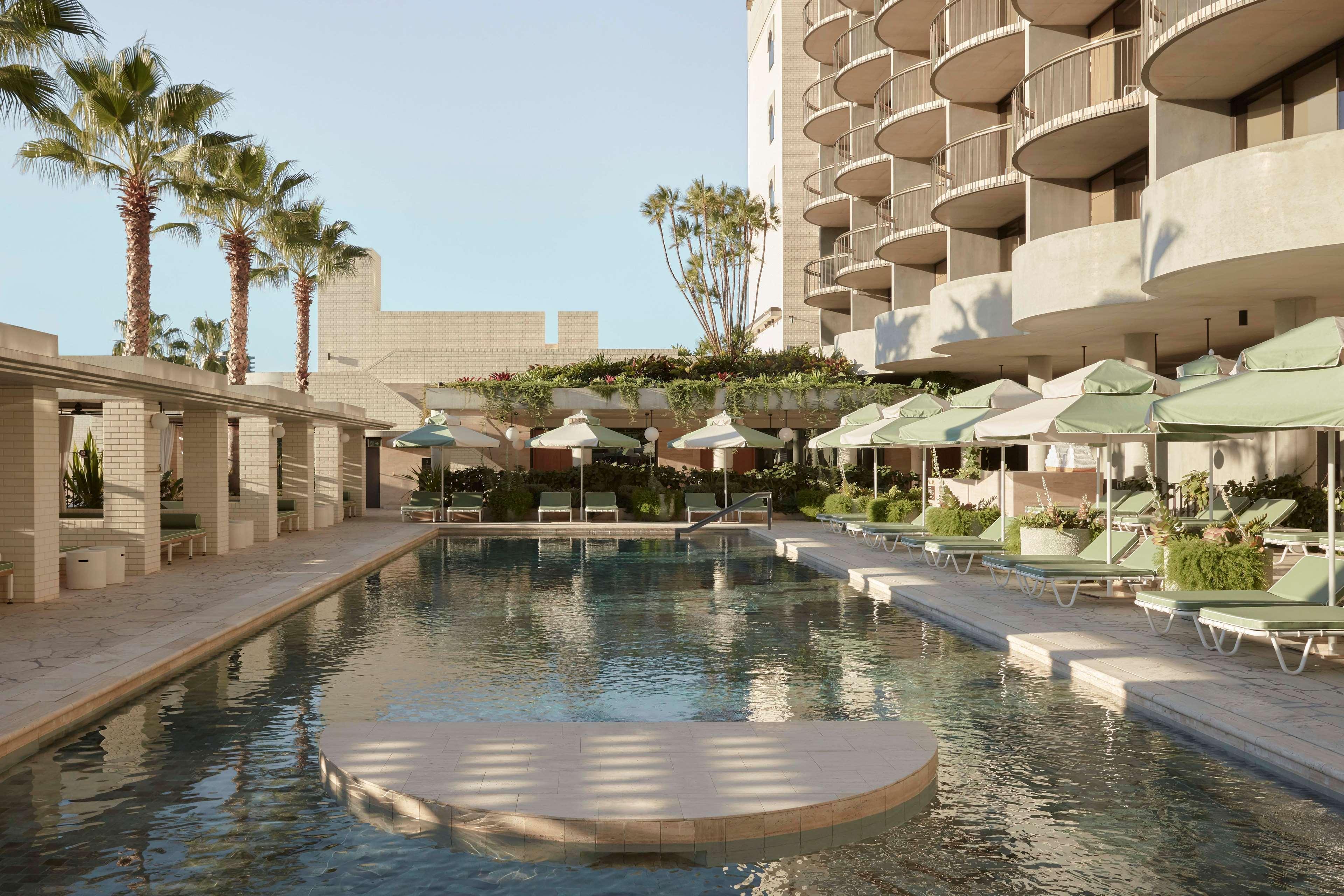 The Calile Hotel Brisbane Esterno foto The pool at the Westin